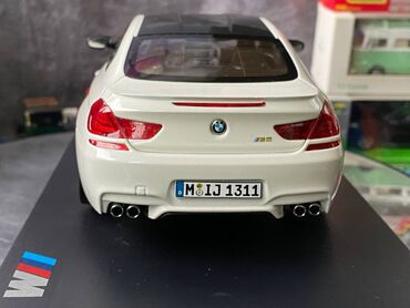 Avtomobil modelləri: Коллекционная модель BMW M6 F13M Coupe Alpine White 2012 Dealer — 16