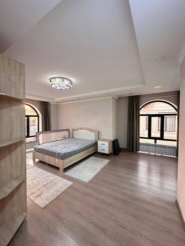 Продажа квартир: 3 комнаты, 75 м², Элитка, 4 этаж, Евроремонт