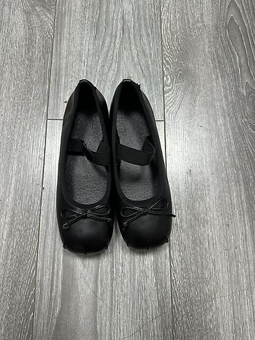 Продам стильные балетки новые, мне стали большие. 37 размера at lalafo.kg Продам стильные балетки новые, мне стали большие. 37 размера