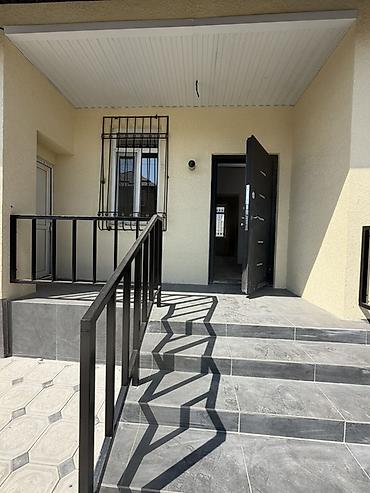 Продажа коттеджей и домов: 5 комнат, 130 м², 4 соток, Бишкек, Оскон-ордо ж/м Собственник — 22
