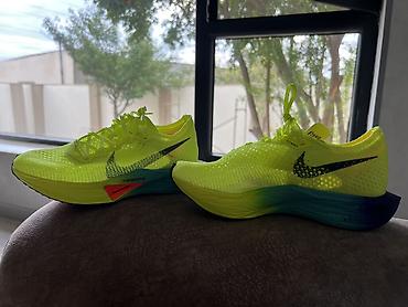 bot kar: Nike ZoomX Vaporfly Next% 3 (Fast Pack renk modeli). 36,5 ölçü — 1