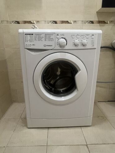 javel soyuducu: Paltaryuyan maşın Indesit, 5 kq, Avtomat, Qurutmasız, Kredit yoxdur