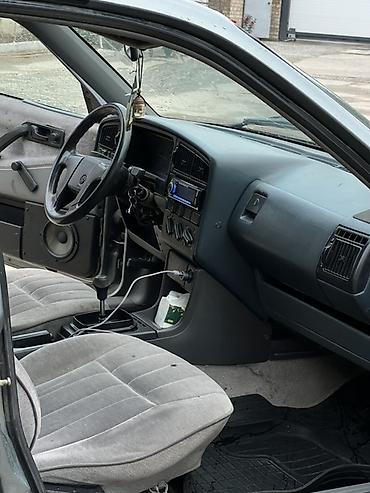 Volkswagen: Volkswagen Passat: 1988 г., 1.8 л, Механика, Бензин, Седан — 6