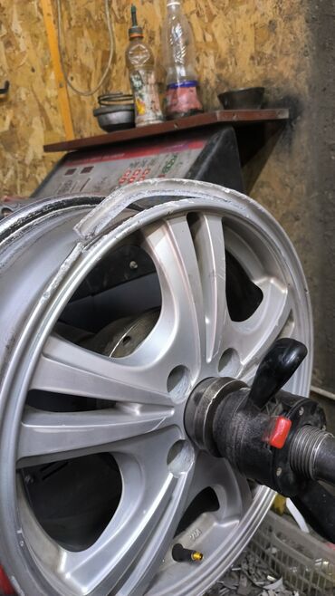 Шиномонтаж: Профессиональный ремонт литых( титановых алюминиевыхкованых — 3