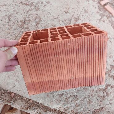 Kərpiclər: Kərpic 16 Qəpikdən başlayan qiymətlərlə!Salam Hörmətli Müşdərilər!! -da lalafo.az — 26 Kərpiclər: Kərpic 16 Qəpikdən başlayan qiymətlərlə!Salam Hörmətli Müşdərilər!! — 26