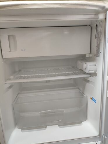 ucuz xaladelnik: Б/у Трехкамерный Indesit Холодильник цвет - Белый