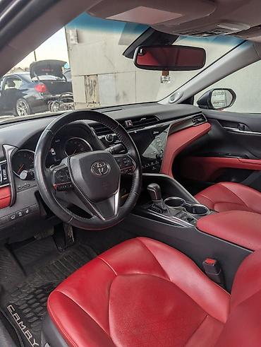 Toyota: Toyota Camry: 2020 г., 2.5 л, Автомат, Бензин, Седан — 2