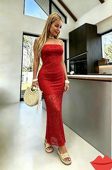 svadba: Ženska čipkana maxi haljina bez bretela
2400 din
S M L — 1