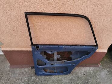 Auto delovi: Vrata zadnja desna Lada 2107 Riva,2105 u plavoj boji ZD1. Vrata su — 8