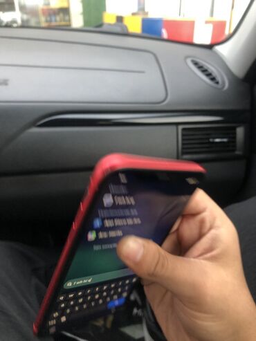 Apple iPhone: IPhone 11, Qırmızı — 6