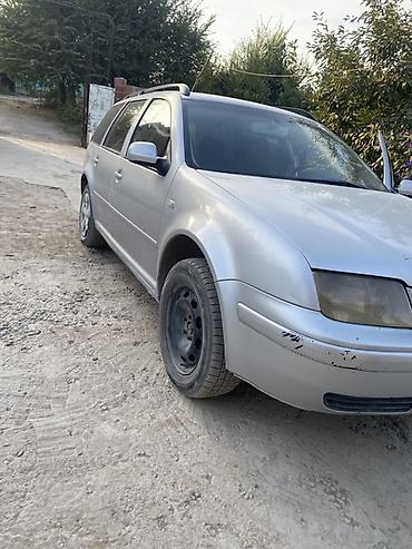 Volkswagen: Volkswagen e-Bora: 2002 г., 2 л, Механика, Бензин, Универсал — 4