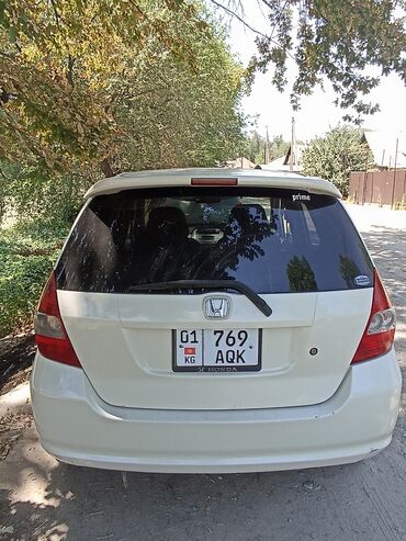 срочно срочно продам машину: Honda Fit: 2003 г., 1.3 л, Автоматические, Бензин, Хэтчбэк