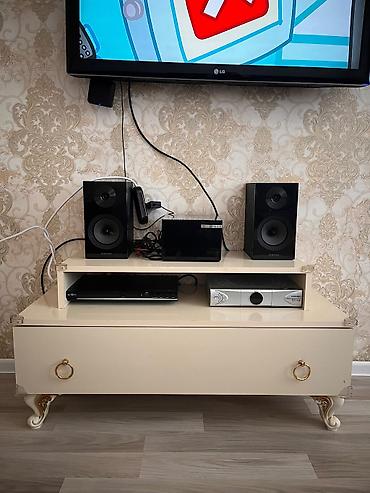 komputer desti: Mebel dəsti – TV stendləri və masalar 1) Qara şüşə TV stendi - 3 — 3