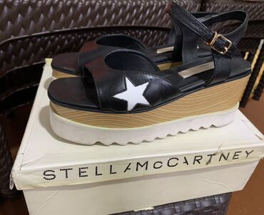 Toy paltarları və aksesuarları: Temiz Deri Stella McCartney tərzində platforma sandallar - Rəng