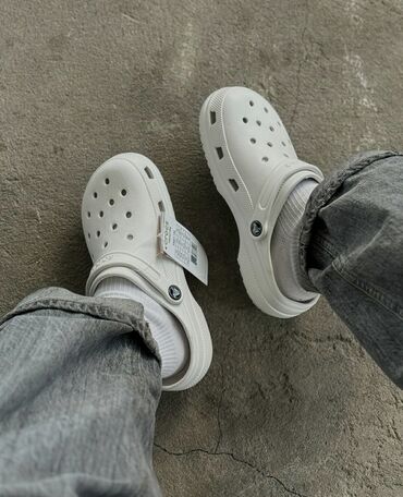 Босоножки, сандалии, шлепанцы: Crocs Classic Clog "White" размеры с 36 по 45 2111 сом доставка по