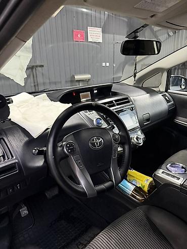 королла 1 6: Toyota Prius V: 2016 г., 1.8 л, Автомат, Гибрид, Универсал — 7