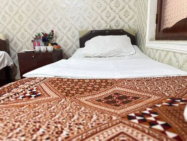 Otaqların uzunmüddətli kirayəsi: 📍 Ünvan: İçərişəhər metrosunun qarşısı, Filarmoniya bağı ilə üzbəüz — 7