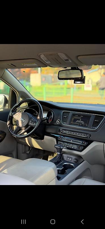 Kia: Kia Carnival: 2019 г., Минивэн — 12