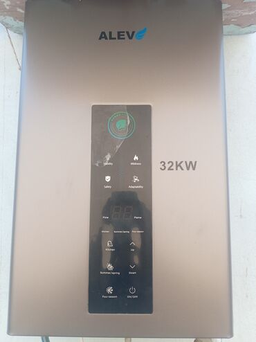 Кухонные мойки: 32 KW gücündə ALEV markalı divara quraşdırılan su qızdırıcısı. Bu