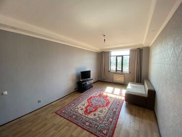 Продажа квартир: 2 комнаты, 67 м², Индивидуалка, 3 этаж