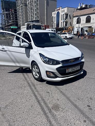 Chevrolet: Chevrolet Spark: 2019 г., 1 л, Автомат, Бензин, Хэтчбэк — 3