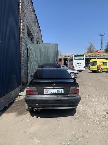 BMW: BMW 3 series: 1992 г., 1.8 л, Кол менен иштөөчү — 3