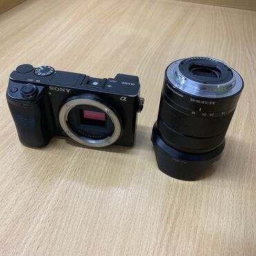 фотоаппарат sony alpha: Продам Sony 6300, сост хорошая, снимает отлично, объектив 18-55, 1 шт
