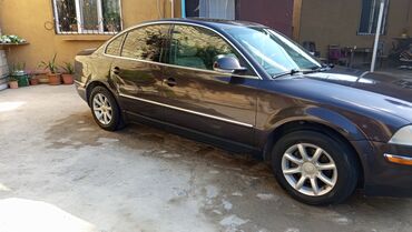 Volkswagen: Volkswagen Passat: 1.8 l | 2003 il Sedan — 4