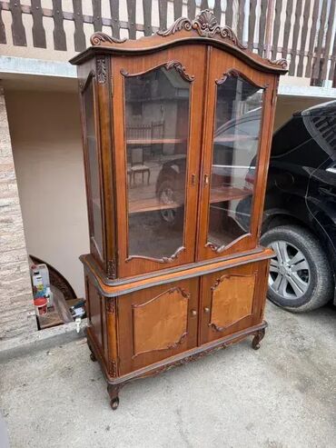 Stilske vitrine: Stilska vitrina - DUBOREZ U odličnom stanju 🪑 Kao na slikama 📸 — 5