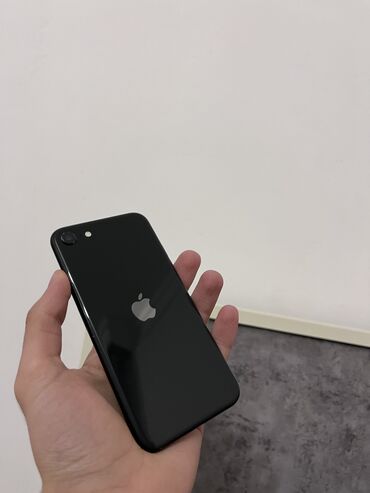 iphone 2 g: IPhone SE 2020, 128 GB, Jet Black, Barmaq izi, Simsiz şarj