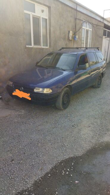 опел зафира б: Opel Astra: 1.6 l | 1996 il 15846 km Universal