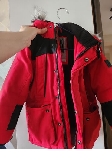 велосипеды от 1 года: Куртка детская фирмы Next. Размер- 4 года.
цена 35 ман