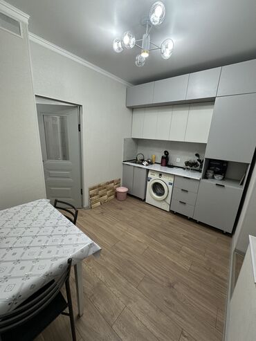 Посуточная аренда квартир: 3 комнаты, Душевая кабина, Постельное белье, Парковка — 16