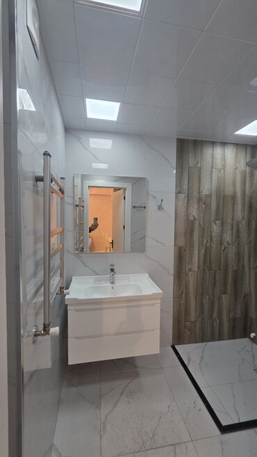 Uzunmüddətli kirayə mənzillər: 🏢 📍AAAF Parkda yerləşən 2 otaq mənzilin xüsusiyyətləri. ⬇️ ▫️Yeni — 7