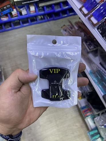 Автомобильный держатель VIP для парковочного талона, карты или