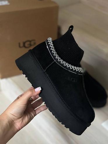 bot kar: UGG qara rəngli qadın ayaqqabısı — platformalı slip-on model. - — 1