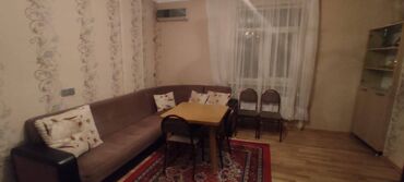 Uzunmüddətli kirayə mənzillər: Masazirda qurtuluş 93de5 mertebeli binanın 3-cu mərtəbəsində yerləşən — 4