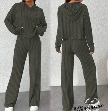 Kompleti: L11. Komplet
 2.600 dinara — 9