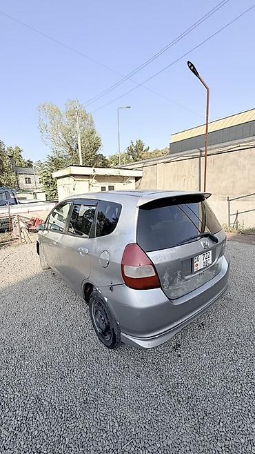 бензин сатам: Honda Fit: 2003 г., 1.3 л, Вариатор, Бензин, Хетчбек — 4