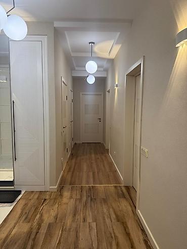 Долгосрочная аренда квартир: 3 комнаты, Риэлтор, Без подселения, С мебелью полностью — 19