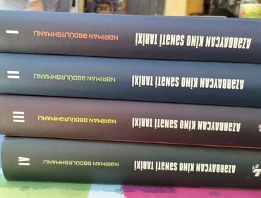 Azərbaycan kinosu sənətinin tarixi haqqında dörd cildlik kitab. Hər