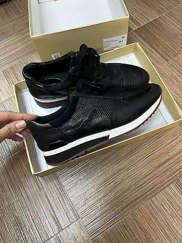 Qadın ayaqqabıları: Michael Kors qadın idman ayaqqabısı - Model: Michael Kors (arxa — 2