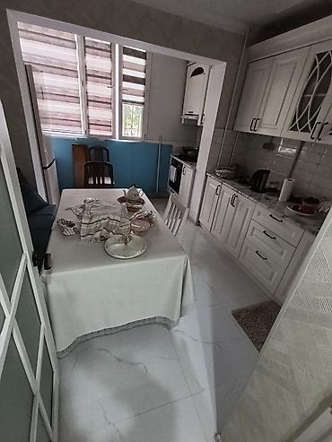 Продажа квартир: 3 комнаты, 89 м², Кызыл Аскер 105 серия, 1 этаж, Свежий ремонт — 2