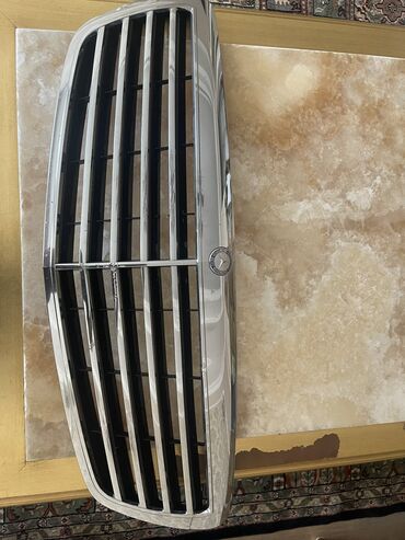 бус кузов: Решетка радиатора Mercedes-Benz 2006 г., Б/у, Оригинал, Германия