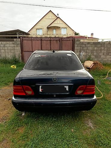x class: Mercedes-Benz E-Class: 1997 г., 2 л, Автомат, Бензин, Седан — 2