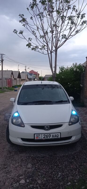 honda fit такси: Honda Fit: 2002 г., 1.3 л, Вариатор, Бензин