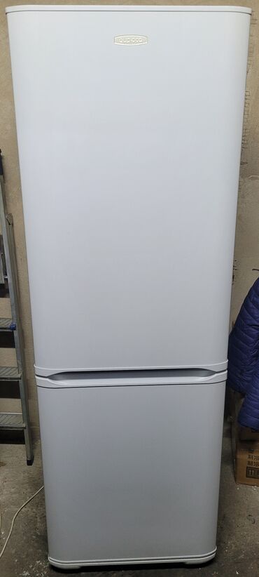 купить холодильник для мороженого бу: Холодильник Biryusa, Б/у, Двухкамерный, De frost (капельный), 60 * 170 * 60