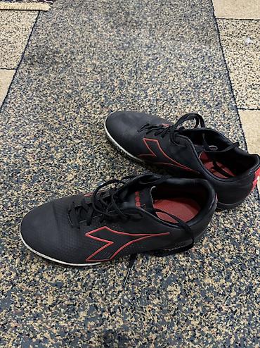 сороко: Сороконожки diadora. 
Размер: 40 
Цена: 1800 сом — 1