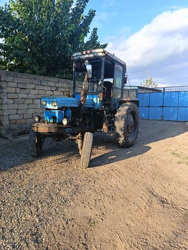 Sbor motorlar və silindr başlıqları: Məhsul: Təkərli traktorun mühərrik və şassi komplekti (çərçivə — 5