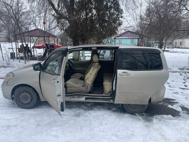 200 тайота: Toyota Raum: 2003 г., 1.5 л, Автомат, Бензин, Хэтчбэк